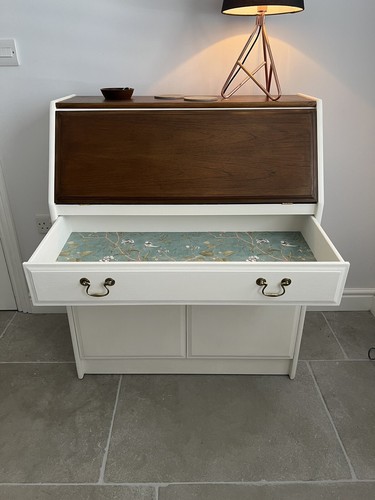 Bureau / Drinks Cabinet - Picture 7 of 9