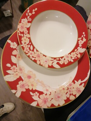 VALENTINO Home Collection - Fine Bone China Sammlung ''Spring'' 18 Stück