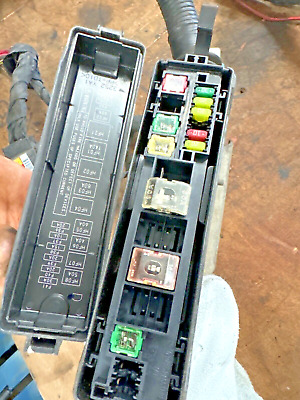 2008 TO 2010 Hino 268 338 Fuse Box Panel JO8E | Genuine OEM 2008 TO 2010 Hino 268 338 Fuse Box Panel JO8E | Genuine OEM