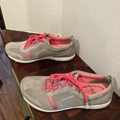 Dansko Helen Lace Women's Size 37 US-7 Grey&Pink suede Trim sneakers Clean - Picture 2 of 14