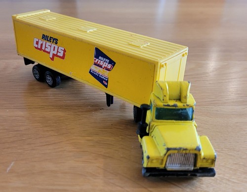 Vintage 1970's Corgi Juniors Mack R Series Truck & Rileys Crisps Box Trailer - Picture 5 of 7