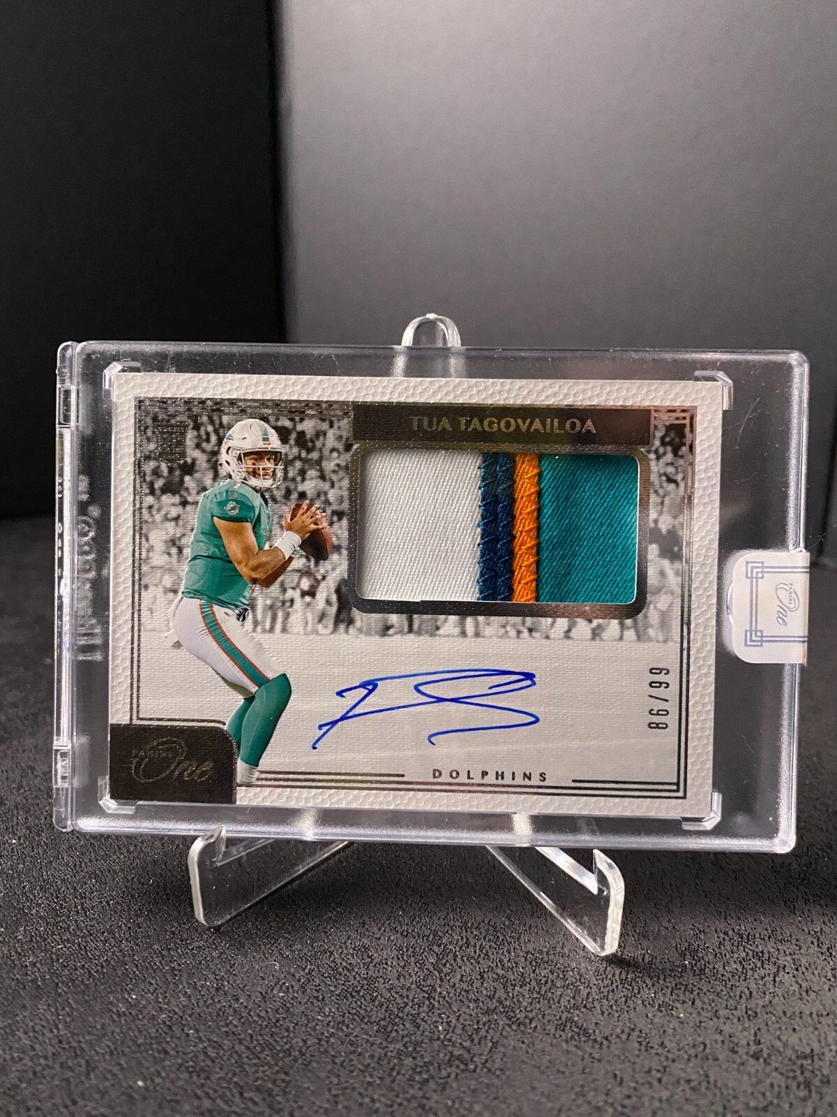 2020 Panini One - Rookie Patch Auto #2 Tua Tagovailoa /99 (AU, MEM, RC)