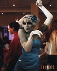 Gigi Edgley dans le rôle de Chiana dans Farscape série télévisée photographie dédicacée dégâts légers