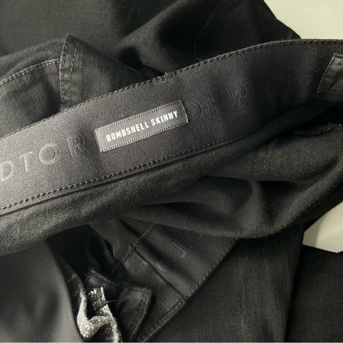 Torrid Black Bombshell Skinny Leg Denim Jeans 26XT Extra Tall - Picture 7 of 8