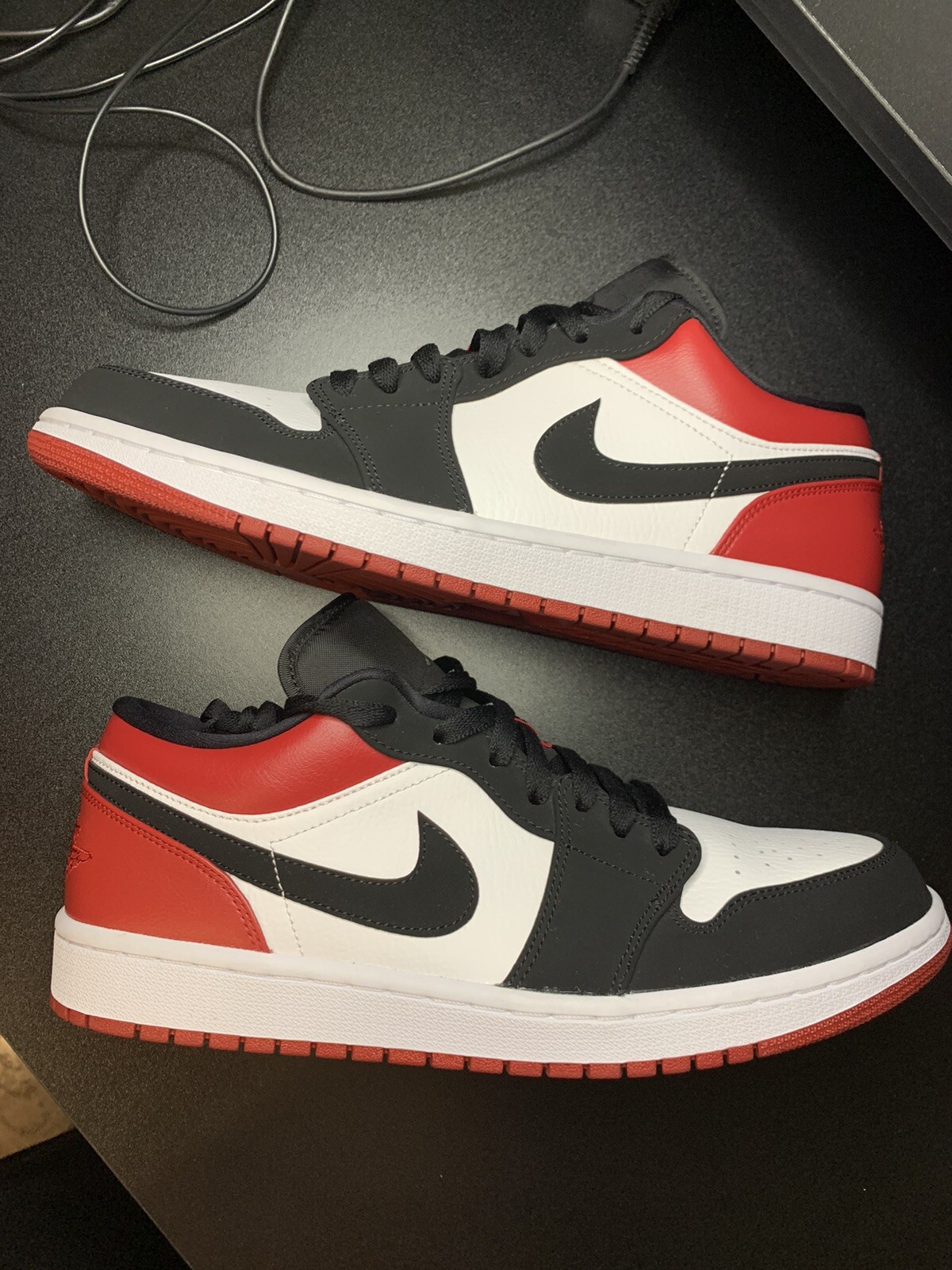 jordan 1 low black toe size 9