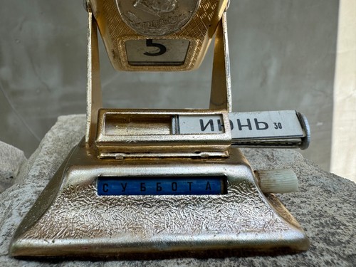 Vintage Sowjetischer Ewiger Tischkalender UdSSR 50er Metall Klappkalender voll funktionsfähig - Bild 6 von 12