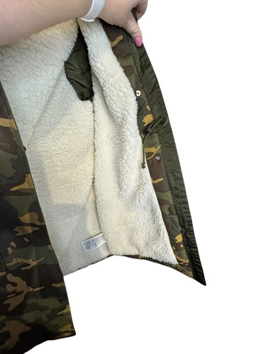 Abercrombie & Fitch Women's Jacket Sherpa Hooded Water Repellent Camo Small NWOT - Picture 7 of 12