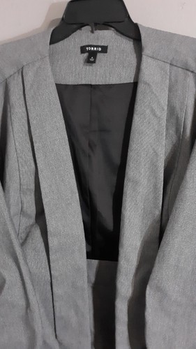 New-Woman’s Torrid 3/4 Sleeve Career/casual Gray Open Front Blazer Top. Sz 6 - Picture 4 of 9