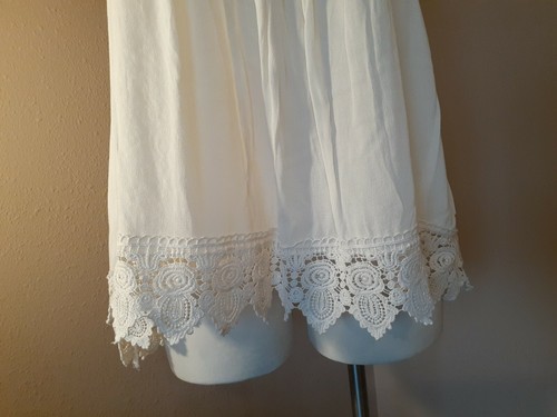 Maurices XL Damen weißes ärmelloses fließendes Top mit Strickdetails - Bild 3 von 7