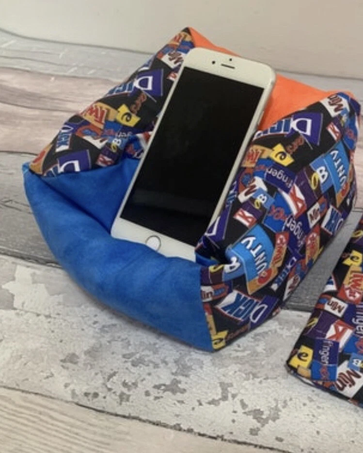 Phone Stand iPhone Holder Cushion Desktop Tidy XL Mini Cheeky Adult Novelty - Image 3 of 4