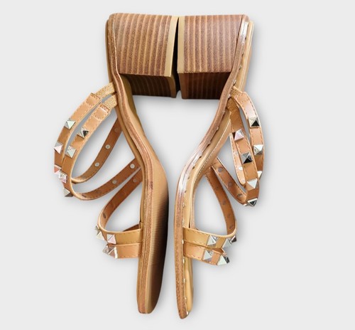 Madden Girl Roamm Women’s Size 8.5 Block Heel Sandals Studded Straps Tan Silver - Picture 2 of 8