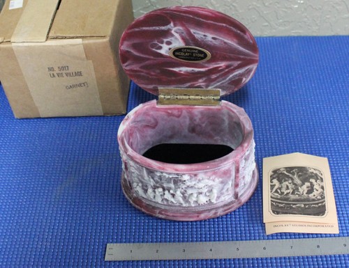 Vintage Incolay Stein La Vie Dorf Schmuck Schmuckkästchen Etikett, Papier Granat - Bild 7 von 11