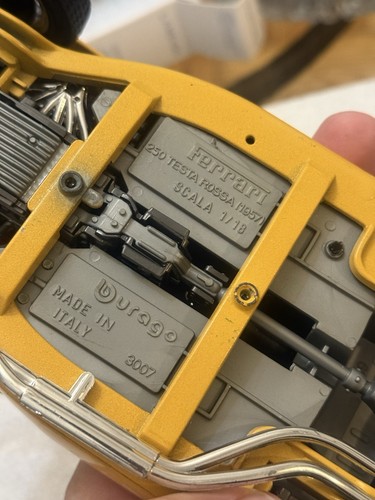 B55 1:18 BBURAGO BURAGO KIT 7007 FERRARI TÊTE ROSSA LE MANS 1958 GELB Reparatur - Bild 13 von 14