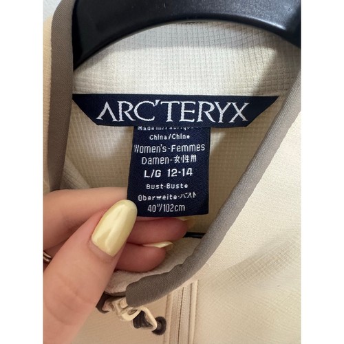 Chaqueta Arc'Teryx Epsilon AR Cremallera Completa Ligera Suave Cáscara Gris Crema Talla Grande - Imagen 10 de 12