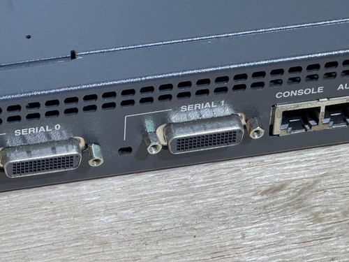 Cisco 2500 Series Wireless Network Router Model 2505 Controller - Picture 8 of 12