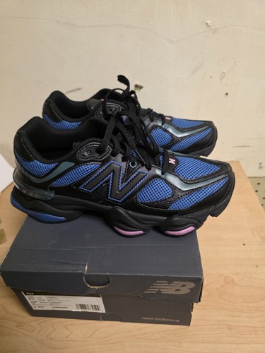 New Balance 9060 Negro Azul Ágata U9060AGC Talla 8.5 - Imagen 2 de 6
