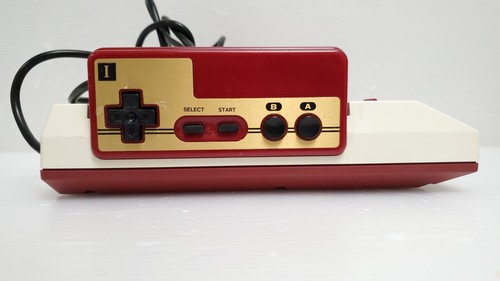 NINTENDO Famicom NES Console HVC-001 Same Serial Number Manual Box Excellent+ - Picture 6 of 13