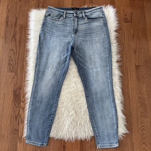 Judy Blue Jeans Womens Size 11/30 High Rise Slim Medium Wash Blue Denim Stretch