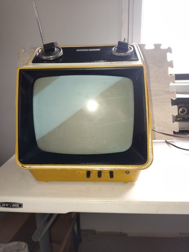 General Electric 1975 TV portátil enciende sonidos necesita antena  - Imagen 12 de 13
