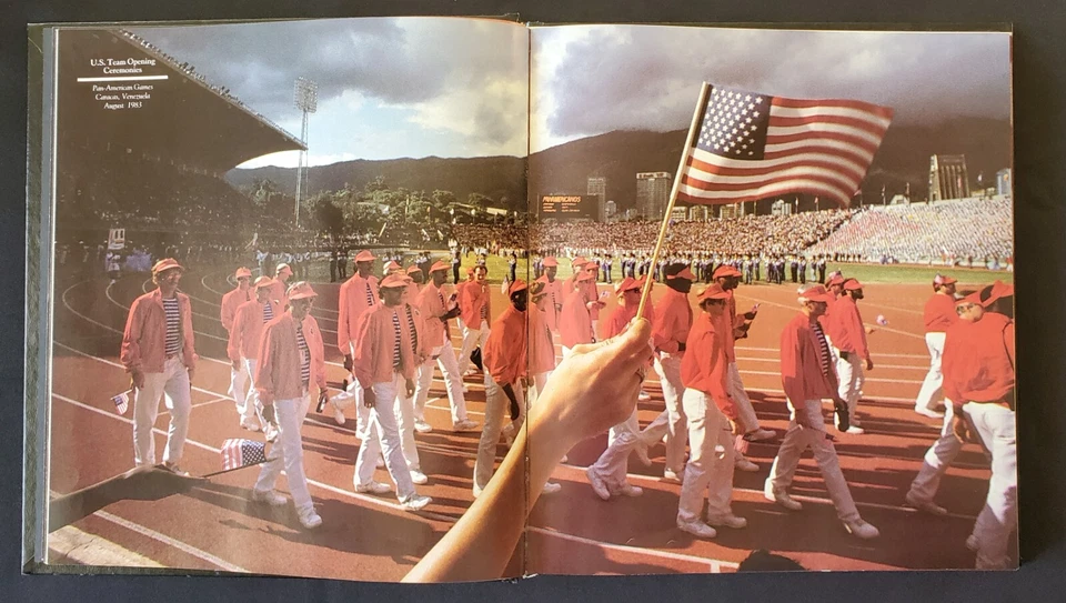 Libro de fotos de tiro para los Juegos Olímpicos de Oro 1984 Jordan Retton Lewis Moses Foto 3 de 4