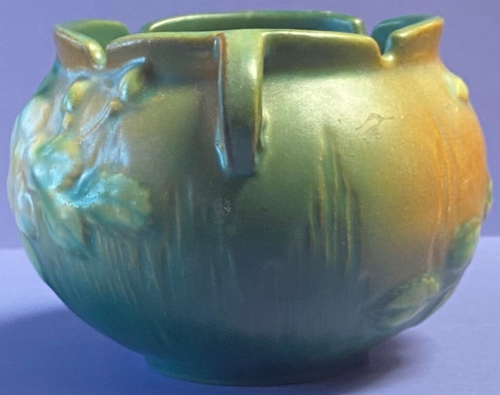 ROSEVILLE WHITE ROSE VASE # 653-3 BROWN / GREEN *CIRCA 1940* PRISTINE CONDITION - Picture 4 of 7