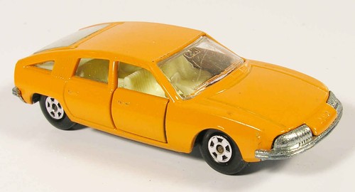 MATCHBOX 56 BMC PININFARINA 1800 NARROW WHEELS FLAT REAR ARCHES SUPERFAST - Picture 4 of 5