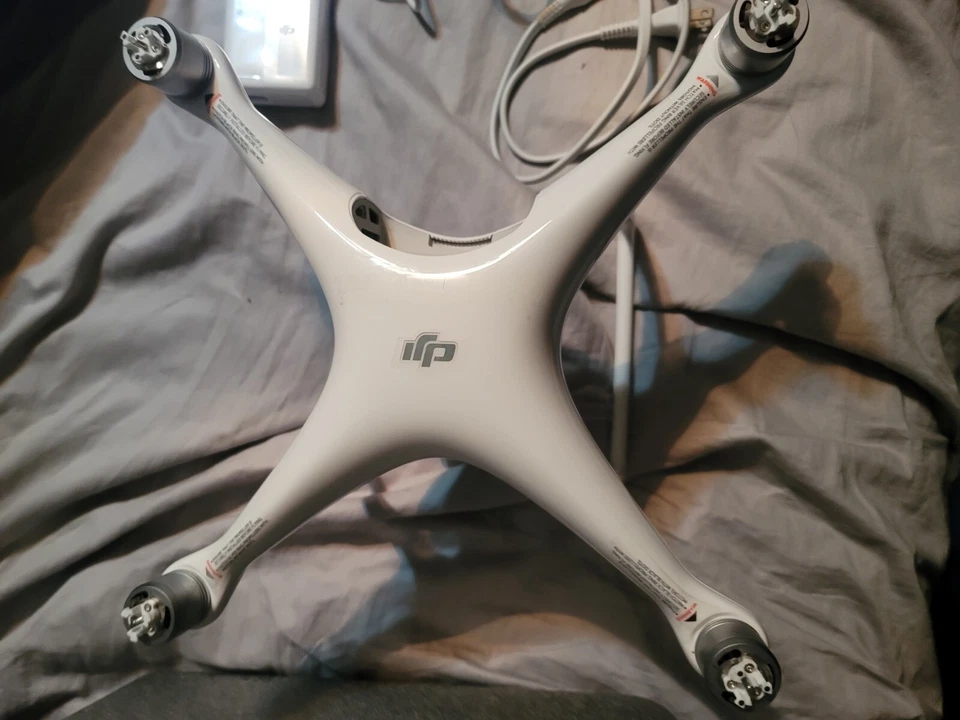 DJI Phantom 4  Standard  - Image 2 of 4