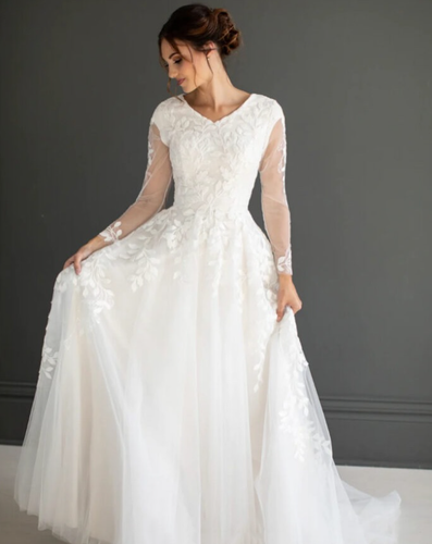 Elegant Wedding Dresses Long Sleeve Lace Appliques Classic A Line Bridal Gowns - Picture 4 of 15