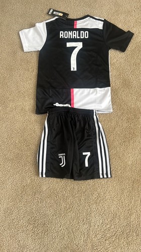 Ronaldo #7 Juventus Youth kids White and Black Jersey W-Shorts. Brand New W-tags - Picture 7 of 7