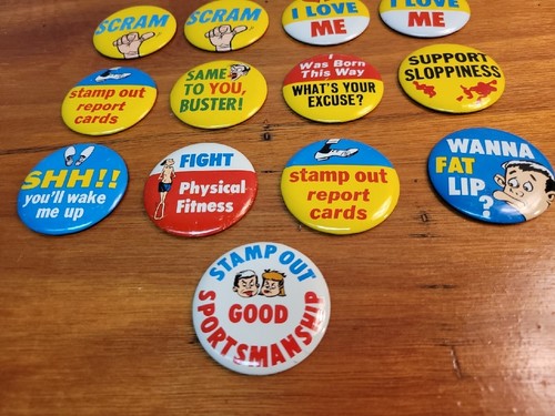 13 bottoni pinback vintage anni 70 - I love me, Scram, Wanna fat lip ~ divertenti ~ made in Japan - Foto 4 di 6