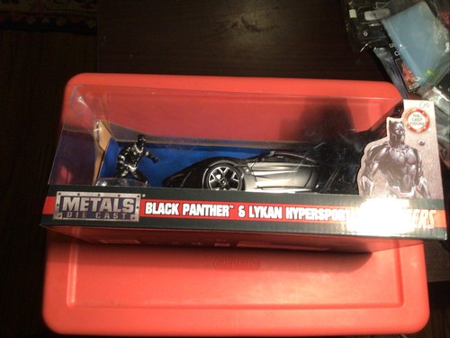 Jada Metals 1:24 scale Marvel Avengers Black Panther & Lykan Hypersport # 99723 - Picture 6 of 11