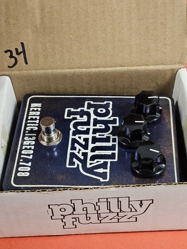 Raro pedale per chitarra Philly Fuzz con scatola #34.    A24 - Foto 12 di 12