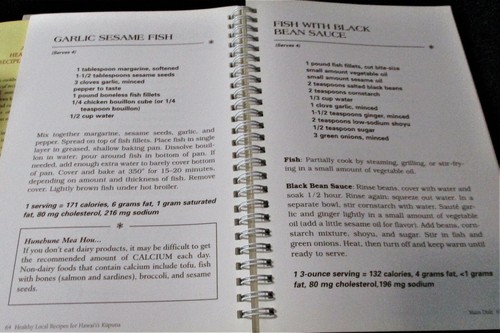Hawaii Cookbook HEALTHY LOCAL RECIPES FOR HAWAII'S KUPUNA Meahl 1ST 2003 - Picture 10 of 12