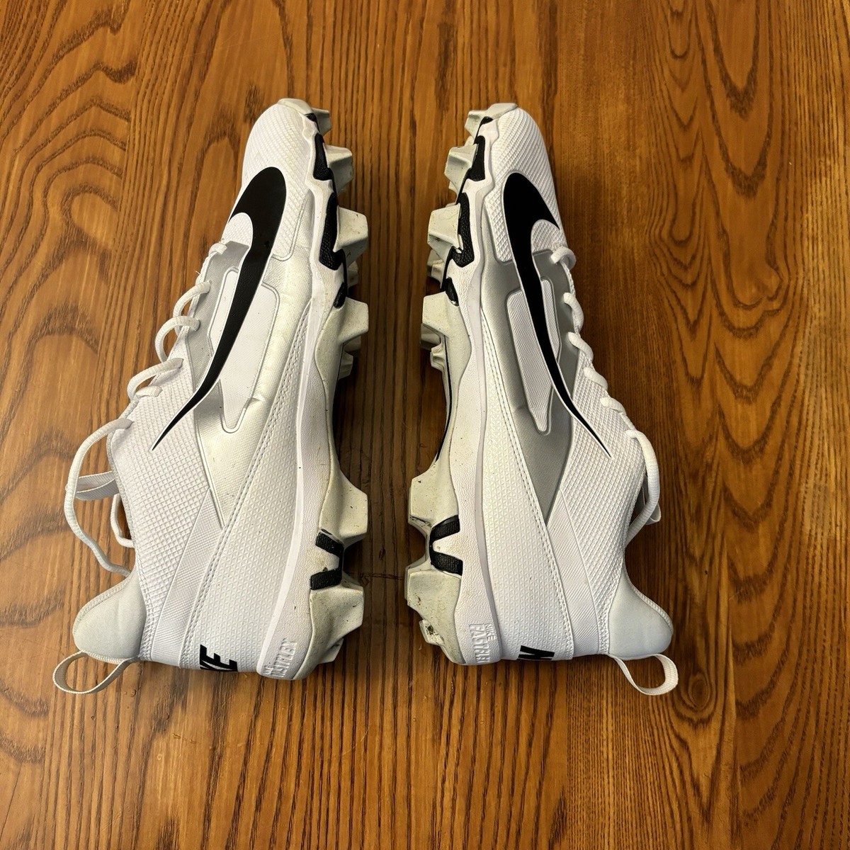 送料無料 新品 NIKE アメフト ALPHA MENACE SHARK4 28 Amazon.com | Nike Alpha Menace 4 Shark Football Cleats (FN0028-400