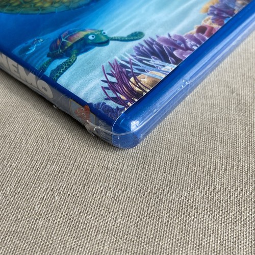 Disney Pixar: Finding Nemo (1) (Blu-ray & DVD 2003 NEW 3-Disc Collector's Edt.) - Picture 4 of 7