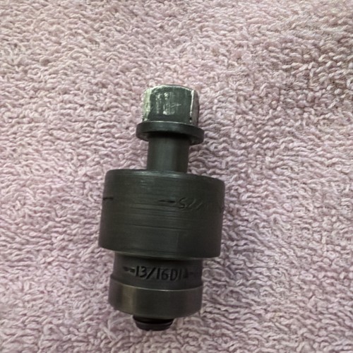 Juego de perforadores Greenlee 733 5/8” chasis en forma de D Knockout 500 2460,4 - Imagen 2 de 5