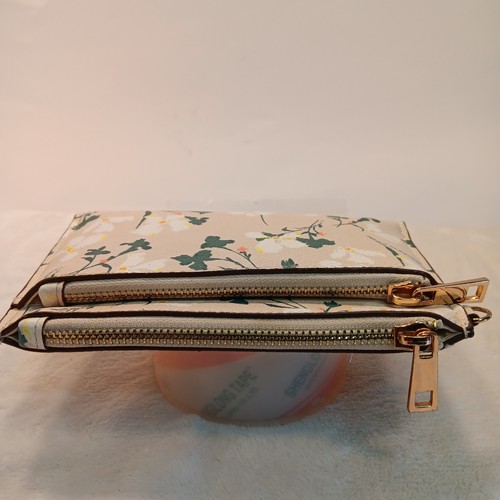 Womens Handbag Wristlet Pouch A New Day Tan Floral Print Classic Manmade - Picture 7 of 10