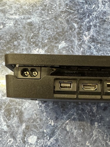 Sony PlayStation 4 Cuh-2115b così com'è  - Foto 9 di 12