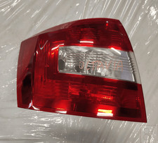 5JJ945111 Rücklicht. Links SKODA RAPID SPACEBACK 1.6 TDI (66Kw) SW 5p/d/1598cc