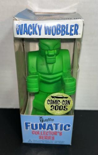 FUNKO FUNATIC Rockem Sockem Wacky Wobbler Collector’s Series Green And Orange - Picture 10 of 15