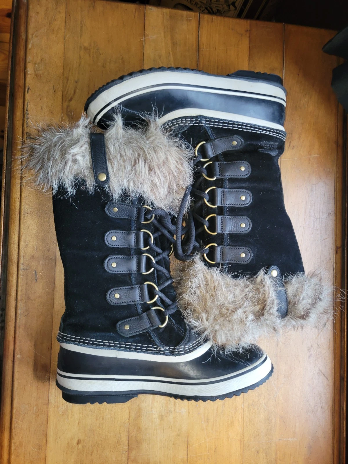 sorel joan of arc waterproof winter faux fur lace boots