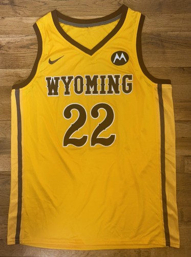 Larry Nance Jr. Signed Autographed Wyoming Cowboys Nike Jersey Beckett COA - Picture 5 of 5