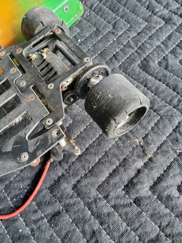 Fpor Vintage Team Associated RC Pan Car usado para piezas - Imagen 2 de 11