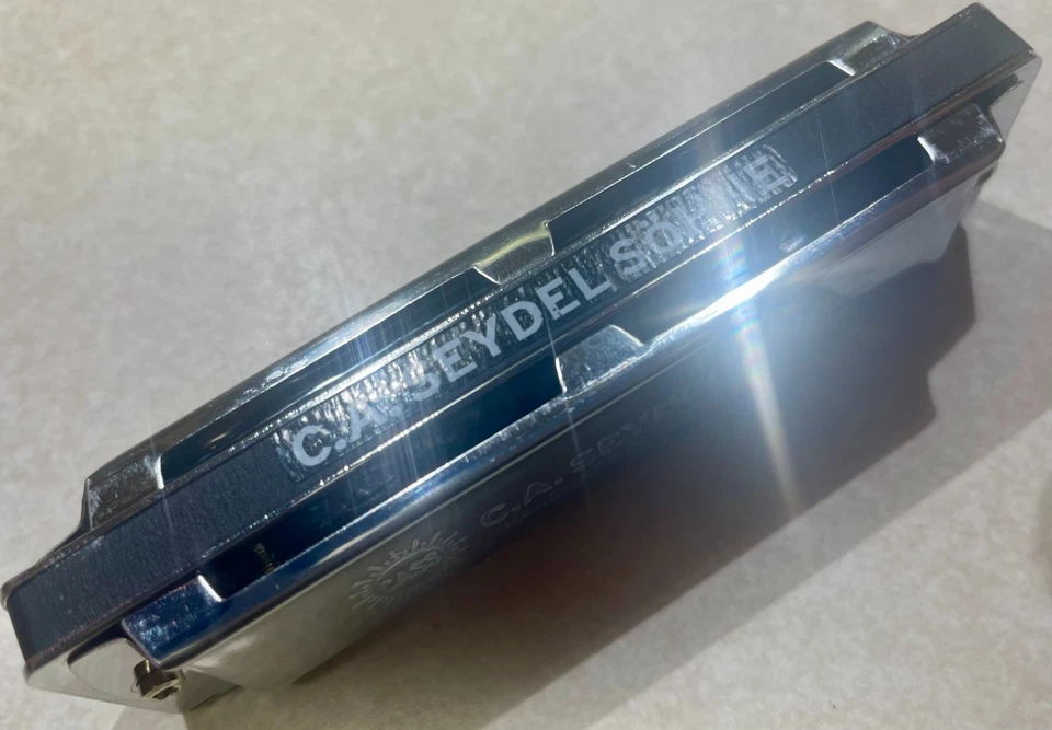 Armónica Seydel Noble (tal vez), llave de do Foto 3 de 4