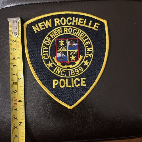 New Rochelle New York Police Patch –  Shield – City Department – Gold Border - Bild 2 von 2