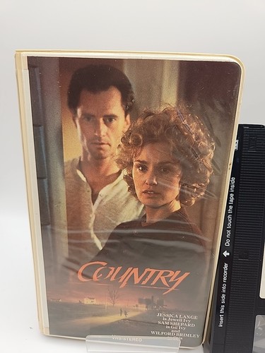 Country VHS 1984 Touchstone (Disney) Clamshell Jessica Lange Sam Shepard - Picture 2 of 10