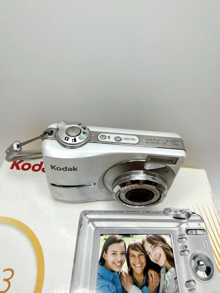 Kodak EasyShare C613 6.2MP Digital Camera - Silver With SD Card Tested - Image 3 of 4