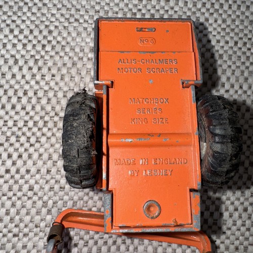 MATCHBOX Lesney King Size ALLIS-CHALMERS MOTOR SCRAPER No. 6 Red Hubs - Picture 8 of 8
