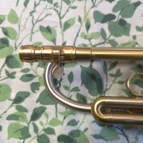 Adams Custom Professional Bb Trumpet -  One of A Kind EXCELLENT - Picture 6 of 24