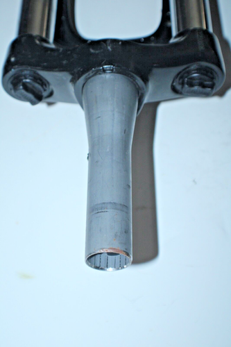 SR Suntour 20" Kids Suspension Bike Fork 11/8" Threaded 135mm 13mm ThruAxle Disc - Picture 10 of 18